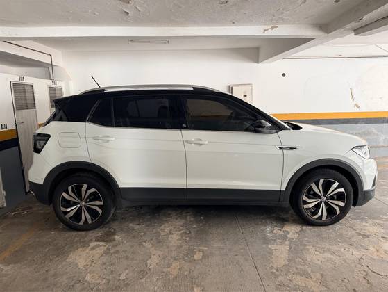 VOLKSWAGEN T-CROSS 1.4 250 TSI TOTAL FLEX HIGHLINE AUTOMÁTICO